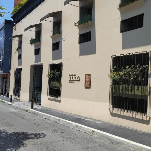 Flor de Mayo Hotel & Restaurant, hotel en Cuernavaca