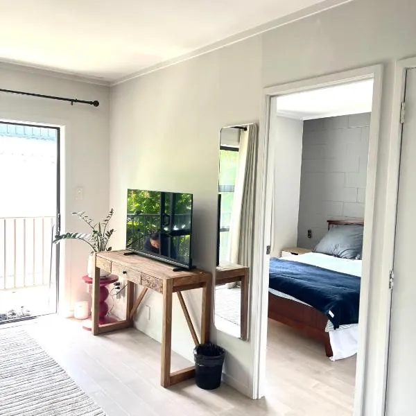 Sunny Tidy Corner in Ellerslie, hotel ad Auckland