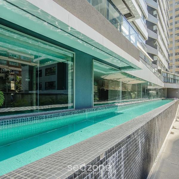 Sua estadia completa em prédio com piscina a passos do Metrô - FRE
