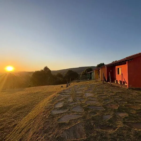 Chalés Pão Sobre as Águas - a 5 minutos de cachoeiras e vista maravilhosa do pôr do sol, hotel v destinaci Carrancas