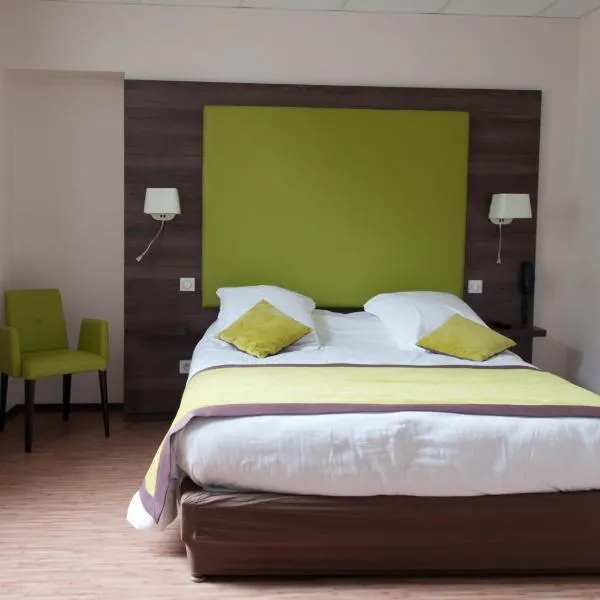 Logis Hotel du Parc-Restaurant - Le Rouget de Lisle, hotel v destinaci Lons-le-Saunier