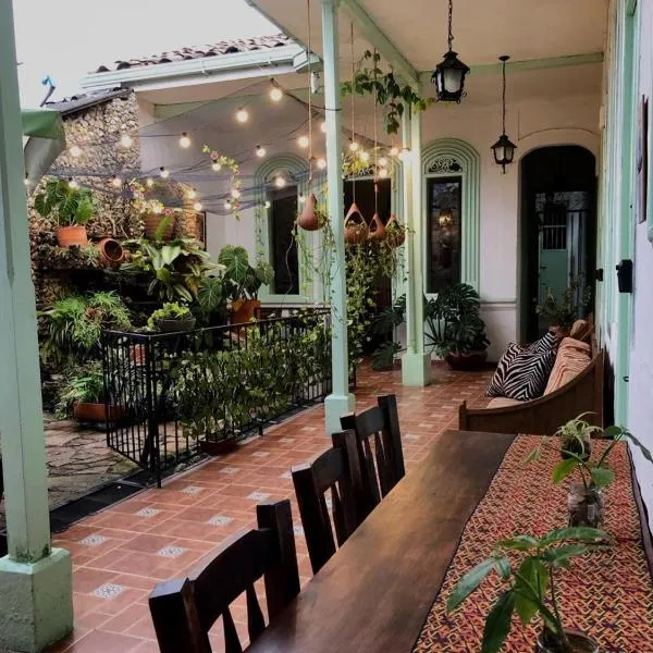 Sandalio Hostal Cali, hotel v destinaci Cali