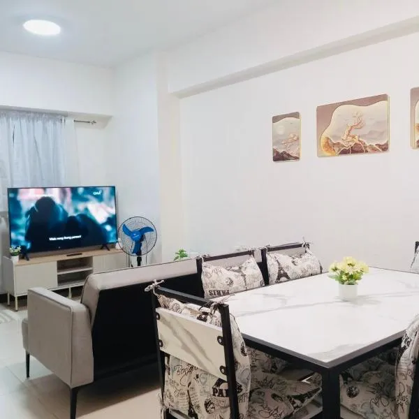 JFam Suites Allegra Condo with Balcony, FREE Parking, viešbutis Maniloje