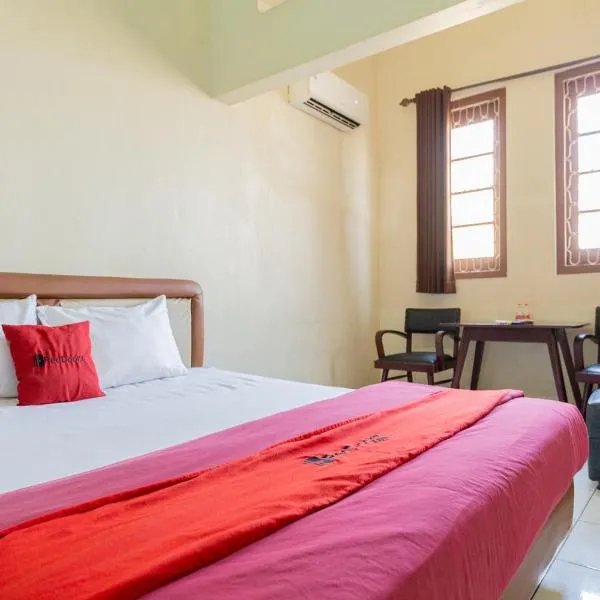 RedDoorz @ Urip Sumoharjo, hotel in Surabaya