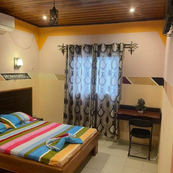 Complexe la samaritaine，雅溫德的飯店