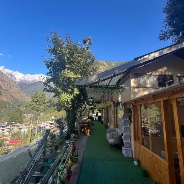 The Hilltop Kasol, hotel din Kasol