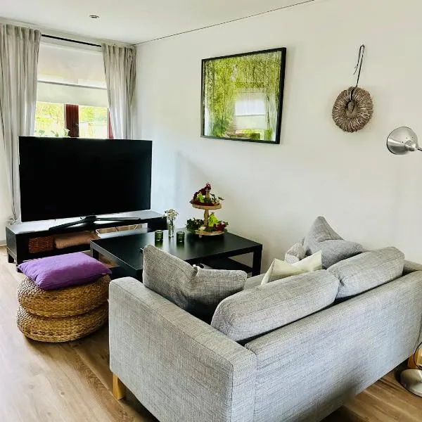 Ferienwohnung Suzanne mit Außenbereich, hotel in Saarwellingen