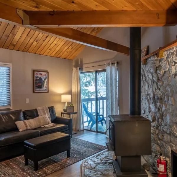 Escape To Ptarmigan Village 9, hotel in Whitefish
