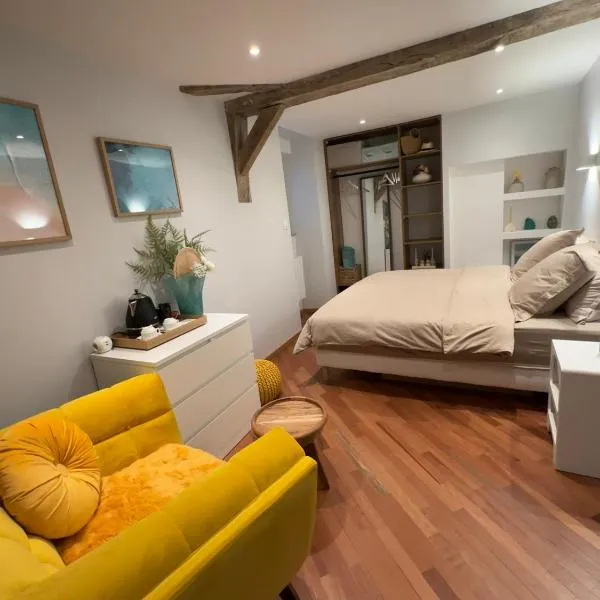 Chambre privée avec salle de bain, hotel v destinaci Domagné