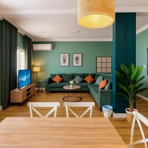 شقة واسعة وأنيقة ثلاث غرف نوم, hotel v destinaci Al-Khubar