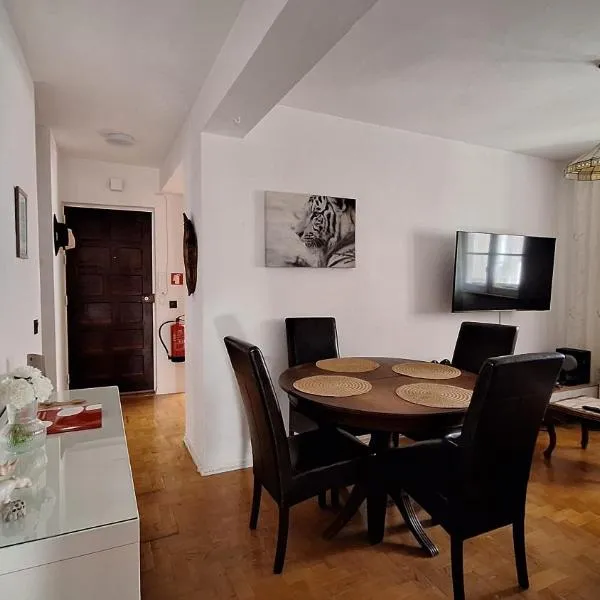 Pescadores GuestHouse, hotell i Costa de Caparica