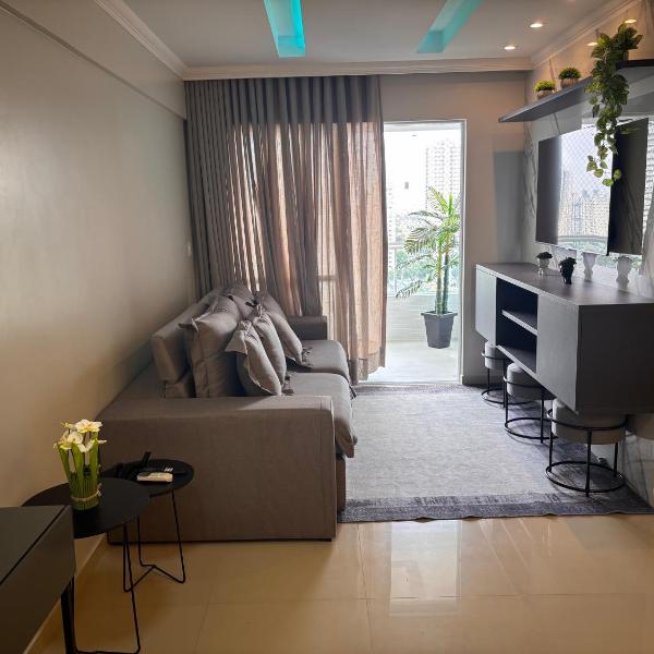 Apartamento completo com ar condicionado em todos os ambientes e mobiliado Lazer completo com piscina quadra churrasqueira e academia
