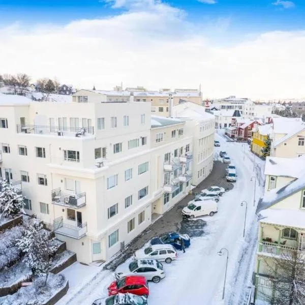 LL Properties - The Downtown Nest, ξενοδοχείο σε Ακουρέιρι