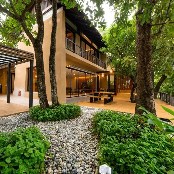 Khaoyai Kirimaya Atta Residence 5 BR Villa, khách sạn ở Ban Tha Chang