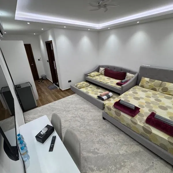 Luxury Private Room near airport, hotel in Abu Dhabi