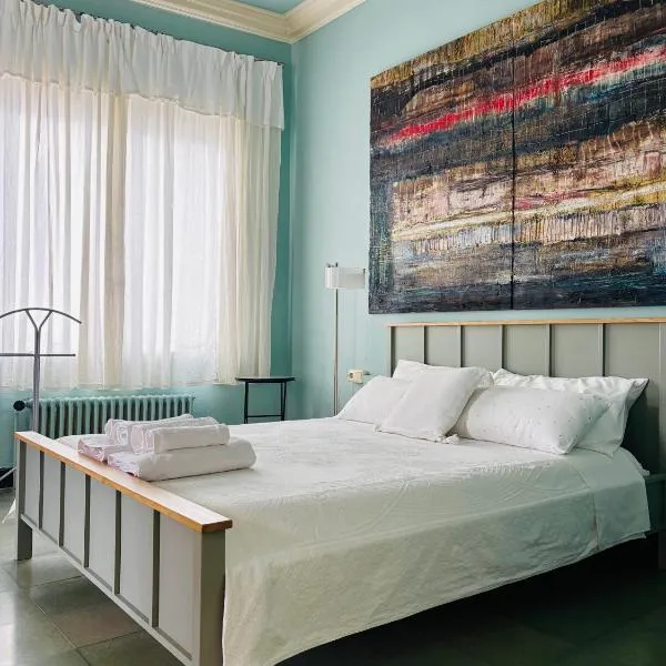 Carmen Guillemot, hotel in Alcanar
