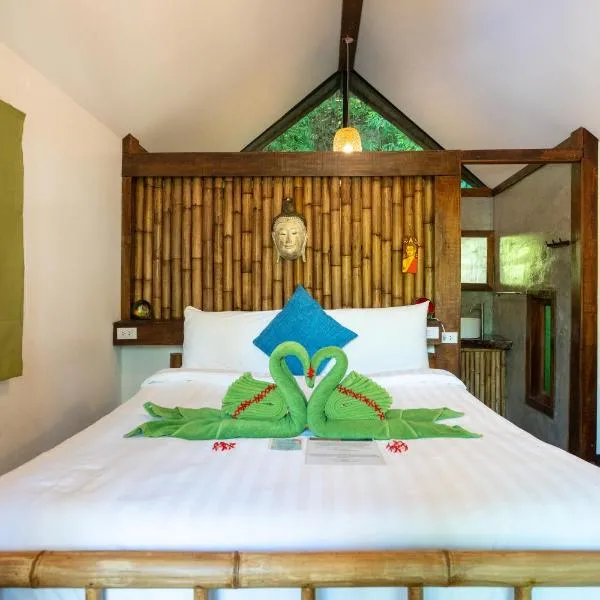 Viesnīca Bamboo Bay Eco Resort pilsētā Sritanu