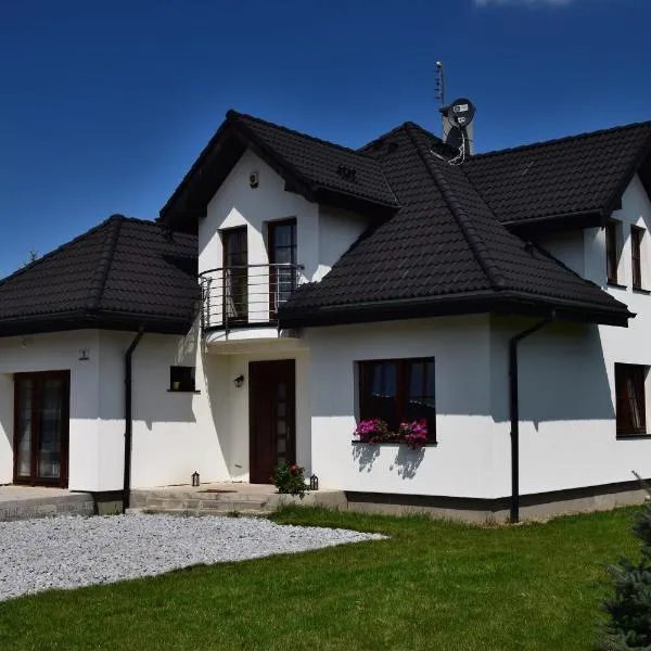 Cyprysowa 7, hotel in Kiełczów