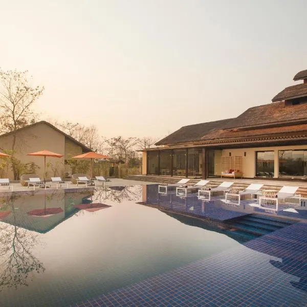 Meghauli Serai Chitwan National Park - A Taj Safari Lodge, hotel en Bharatpur