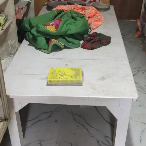 Hotel Dhirendra Palace, ξενοδοχείο στο Βαρανάσι