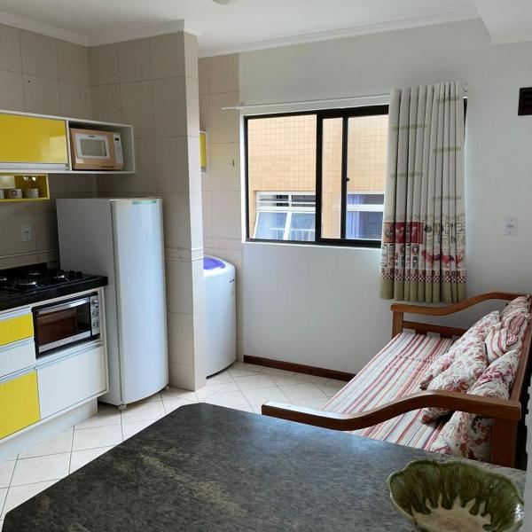 lindo apartamento completo a 80m da praia - Foto 4