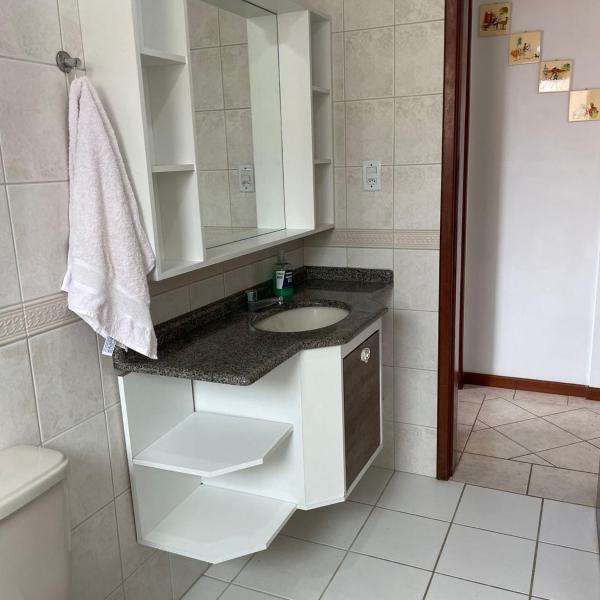 lindo apartamento completo a 80m da praia - Foto 3