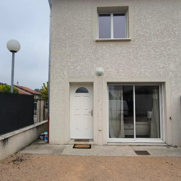 Duplex Cocoon de Genas, ξενοδοχείο σε Genas