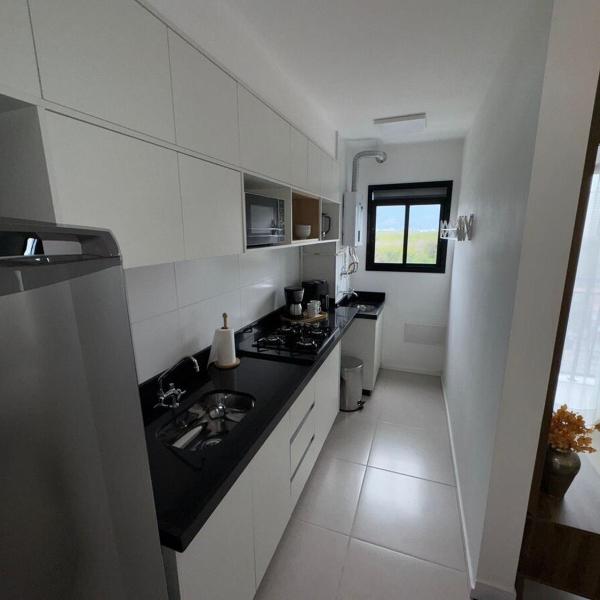 Apartamento mobiliado, com piscina e estacionamento na Barra da Tijuca - Foto 4