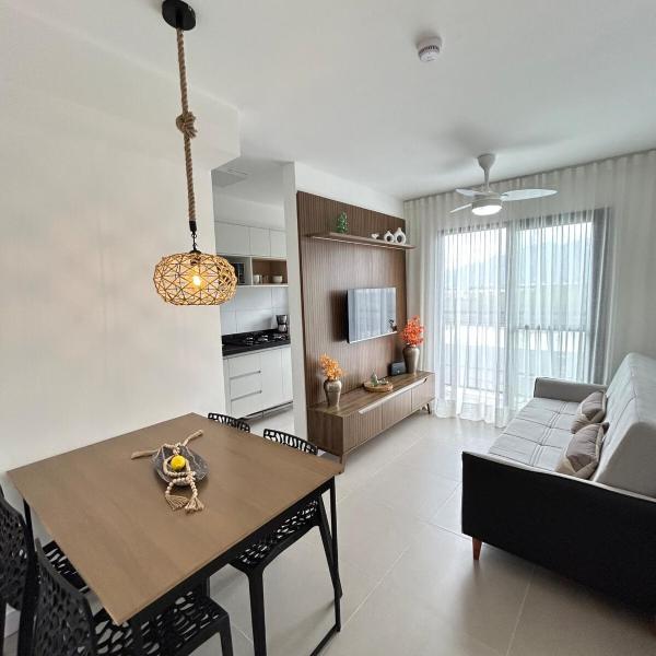 Apartamento mobiliado, com piscina e estacionamento na Barra da Tijuca