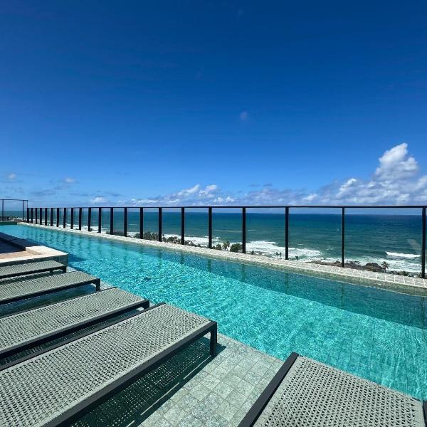 Paraiso próximo o mar Itapuã em Salvador