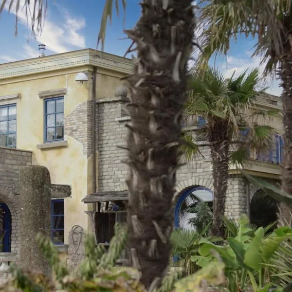 Boutique Villa De Zuilen, hotel in Hillegom