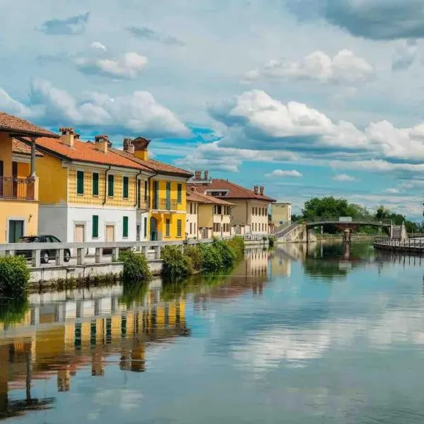 La finestra sul Naviglio – hotel w mieście Gaggiano