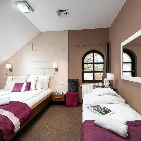 Hotel Fürdőház, hotel en Nyíregyháza