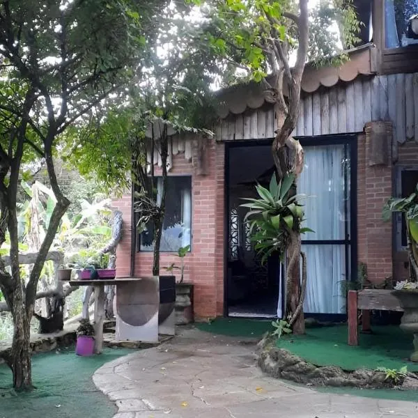 Berto's House HOSTEL, hotel in Governador Celso Ramos