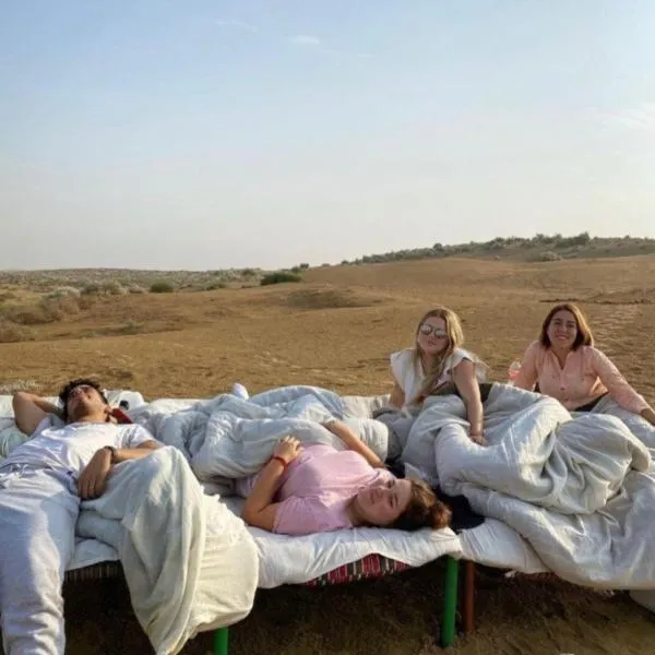 Desert hostel Camp Sam Sand Dunes Jaisalmer, ξενοδοχείο σε Jaisalmer