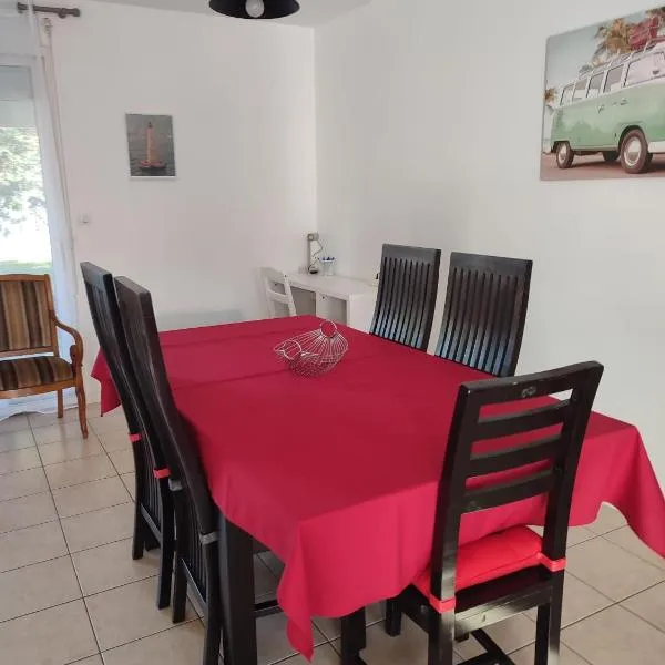 Location 4-6 personnes, hotel di Grayan-et-lʼHôpital