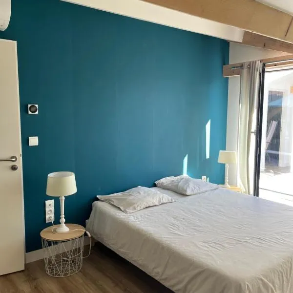 LOFT VILLEBOURBON 40 m2 avec parking, khách sạn ở Montauban