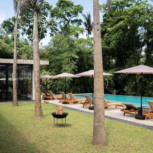 Hidden City Ubud - Modern Villas & Townhouses with Private Pools, Nature Views and Wellness Access, ξενοδοχείο στο Ουμπούντ