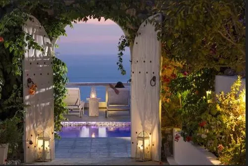 Athermi Suites - Adults Only, ξενοδοχείο στο Μεγαλοχώρι