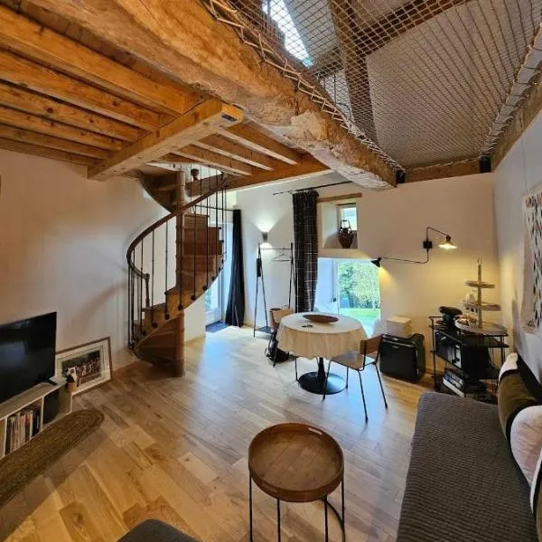 L'Armandine, hotel in Saint-Marcel-Bel-Accueil