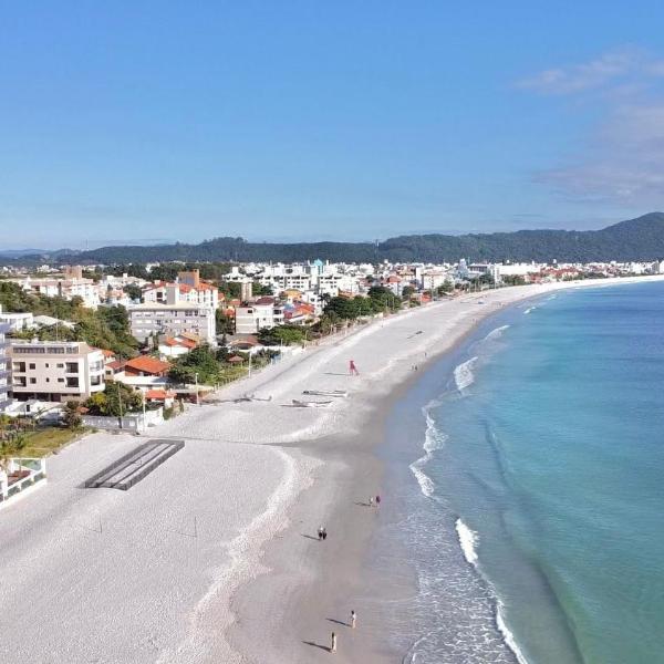 Apê Centrinho dos Ingleses - 400 metros da praia