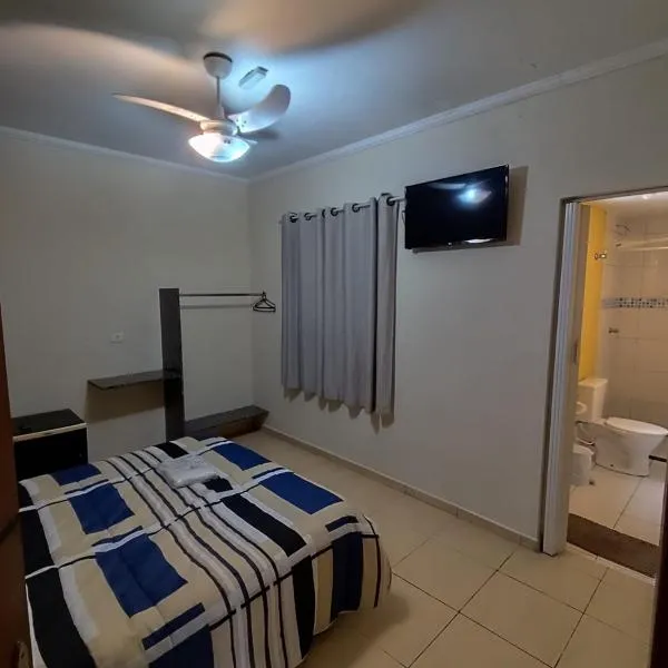 Hotel do Museu no ipiranga com TV ventilador banheiro, хотел в Сао Паоло