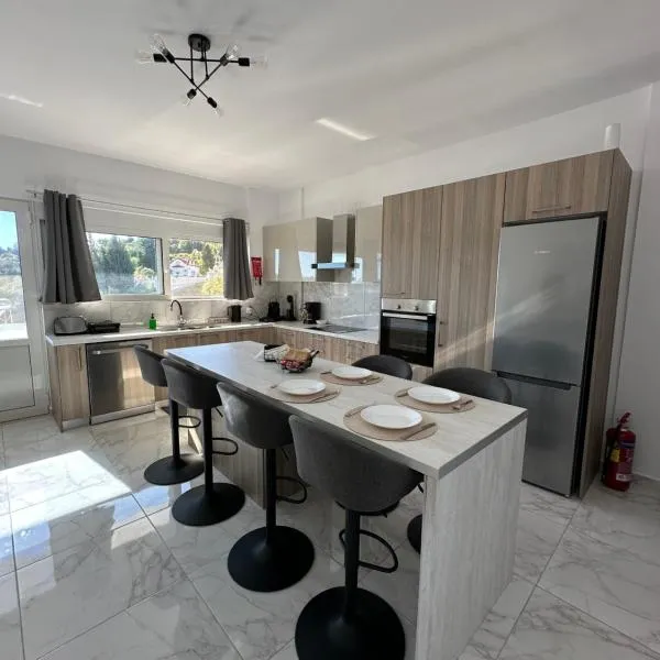 Casa Platania, מלון בEleoúsa