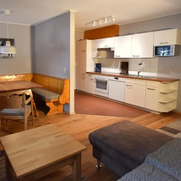 Brunnenhof Apartments, hotel v destinaci Pettneu am Arlberg