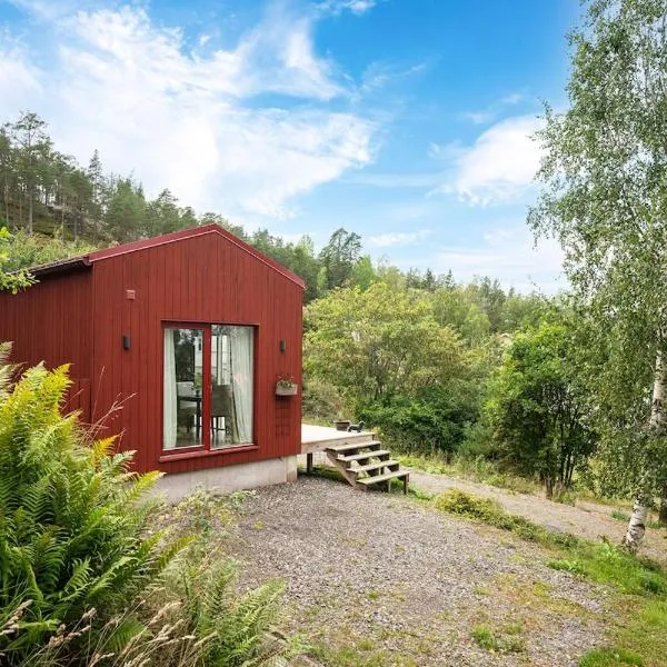 Cozy Retreat Close to Castle & Beach: Tyresö şehrinde bir otel