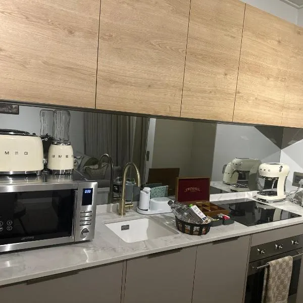 Phoenix Grandeur Gîte at One Rosebank ApartHotel, hotel v destinaci Johannesburg