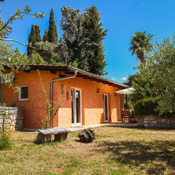 Sablic Apartment - Opatija-Ika, in middle of olive garden with a beautiful pool, hotelli kohteessa Ika