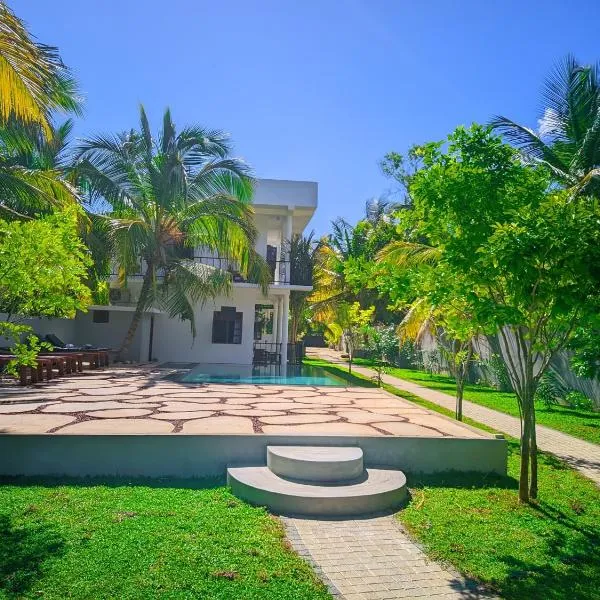 Blue skies guest house and restaurant, hotel v Tangalle
