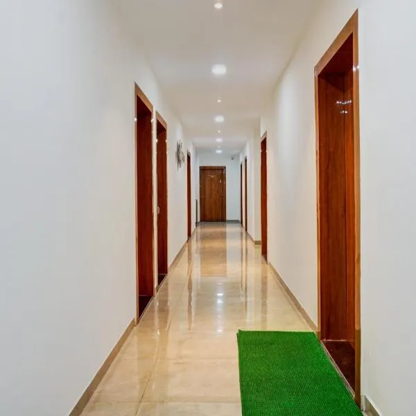 Super Hotel O KP Pride, hotel di Dehu