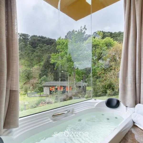 House w/ fireplace and bathtub in Urubici CLA0000, hotel in Urubici